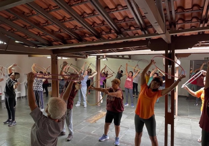 Turma da 3ª idade na ginástica do Betel Hub