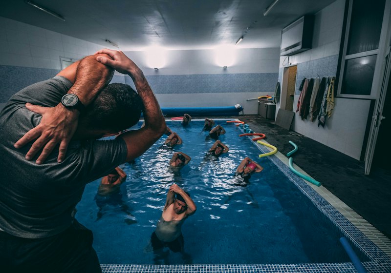 Aula de hidroginástica em piscina – Hidroginástica em Contagem